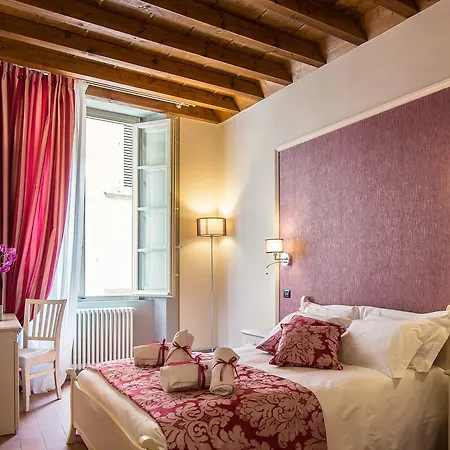 Residenza Di Via Fontana Bed & Breakfast Lucca